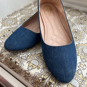 Black Swan denim shoes